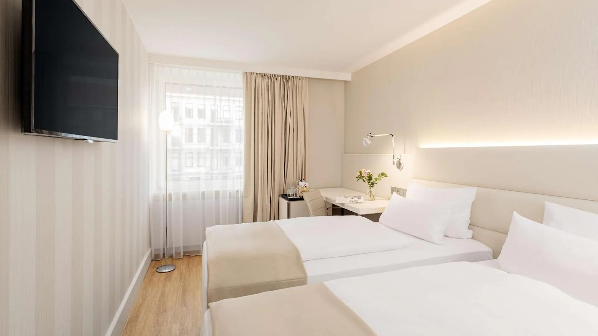 Hotel NH Hamburg Mitte