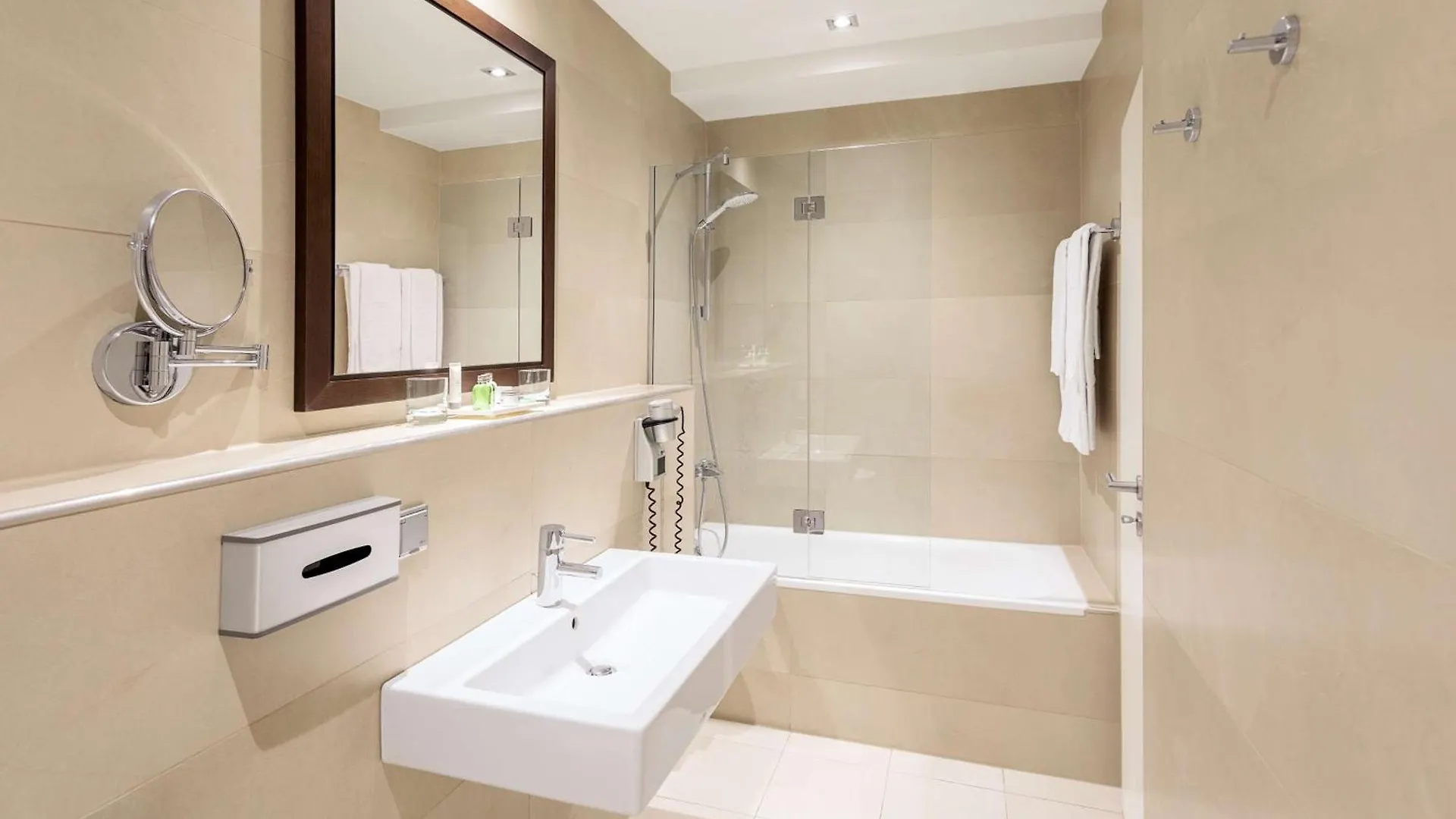 ****  Hotel NH Hamburg Mitte Deutschland